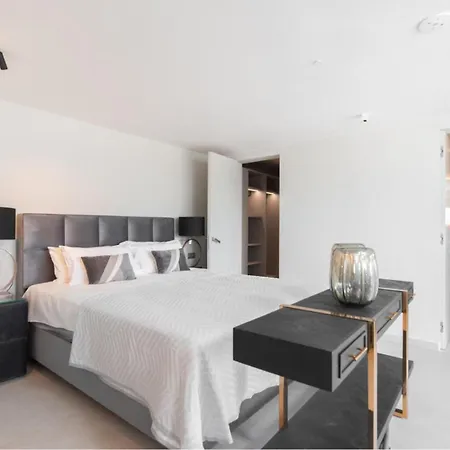 Lujo Ibiza, Piscina Infinity Y 4 Dobles En Furnet Can Furnet